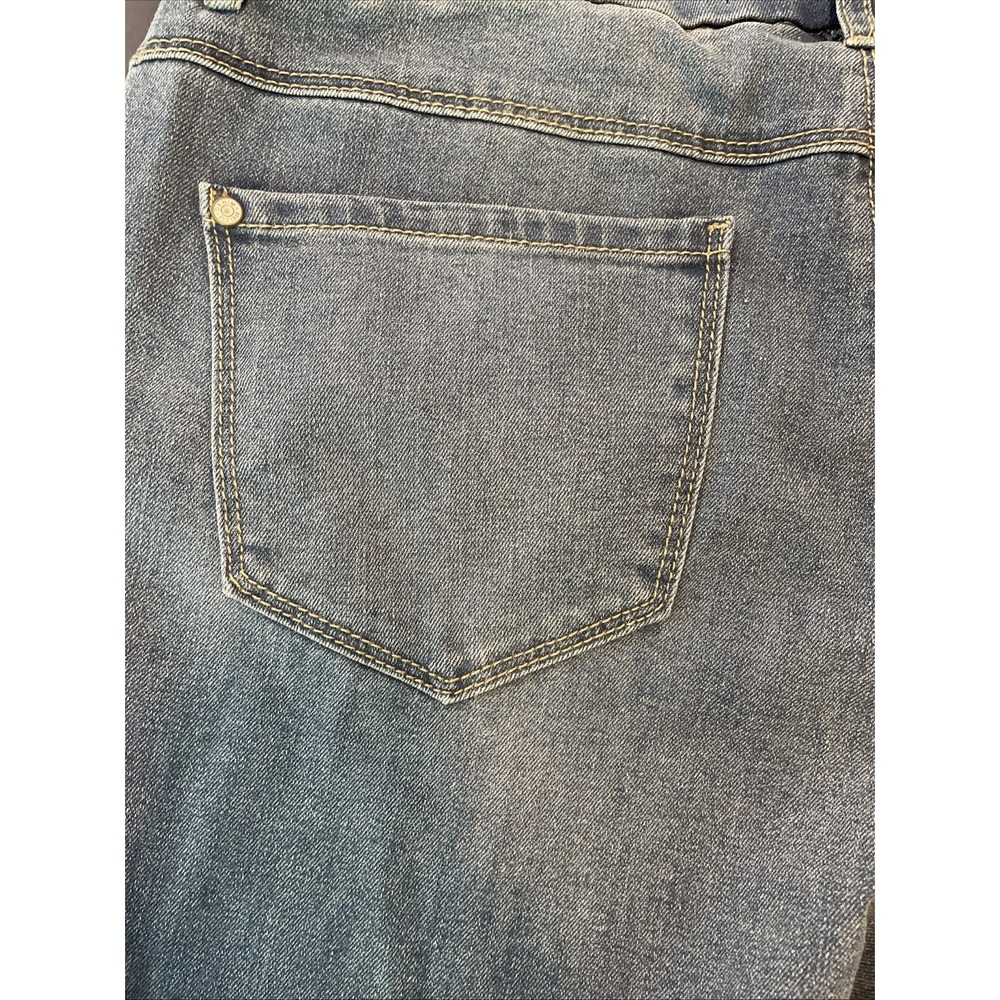 Cato Denim Jeans Womens 14 Mid Rise 34W Blue Raw Hem Crop Straight Leg - Picture 11 of 12